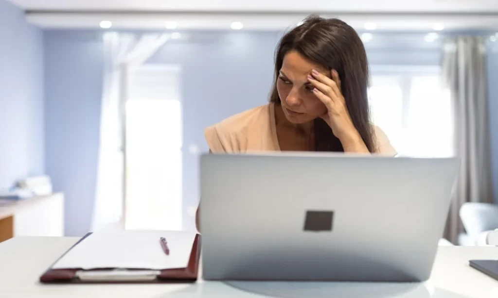 Class action lawsuit lawyer helping consumers pursue compensation claims
